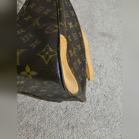 (Authenticated)Louis Vuitton monogram Boulogne 30 shoulder bag - Picture 2 of 15